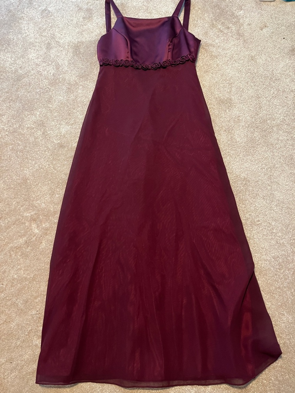 Betsy & Adam Burgundy Thick Spaghetti-Strap Maxi Dress